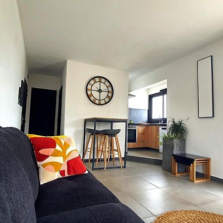 Rooftop - L'Appartement En Haut 圣丹尼斯 外观 照片