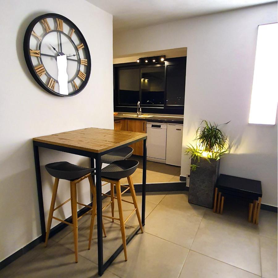 Rooftop - L'Appartement En Haut 圣丹尼斯 外观 照片